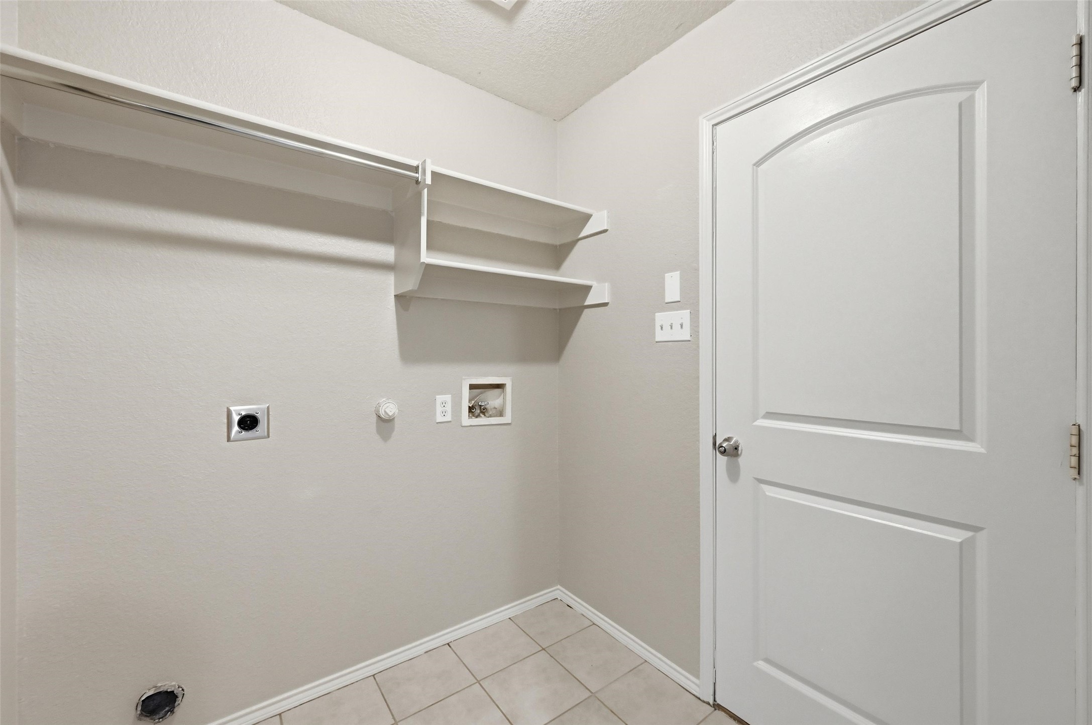 528 Bretts Way Burleson TX 76028