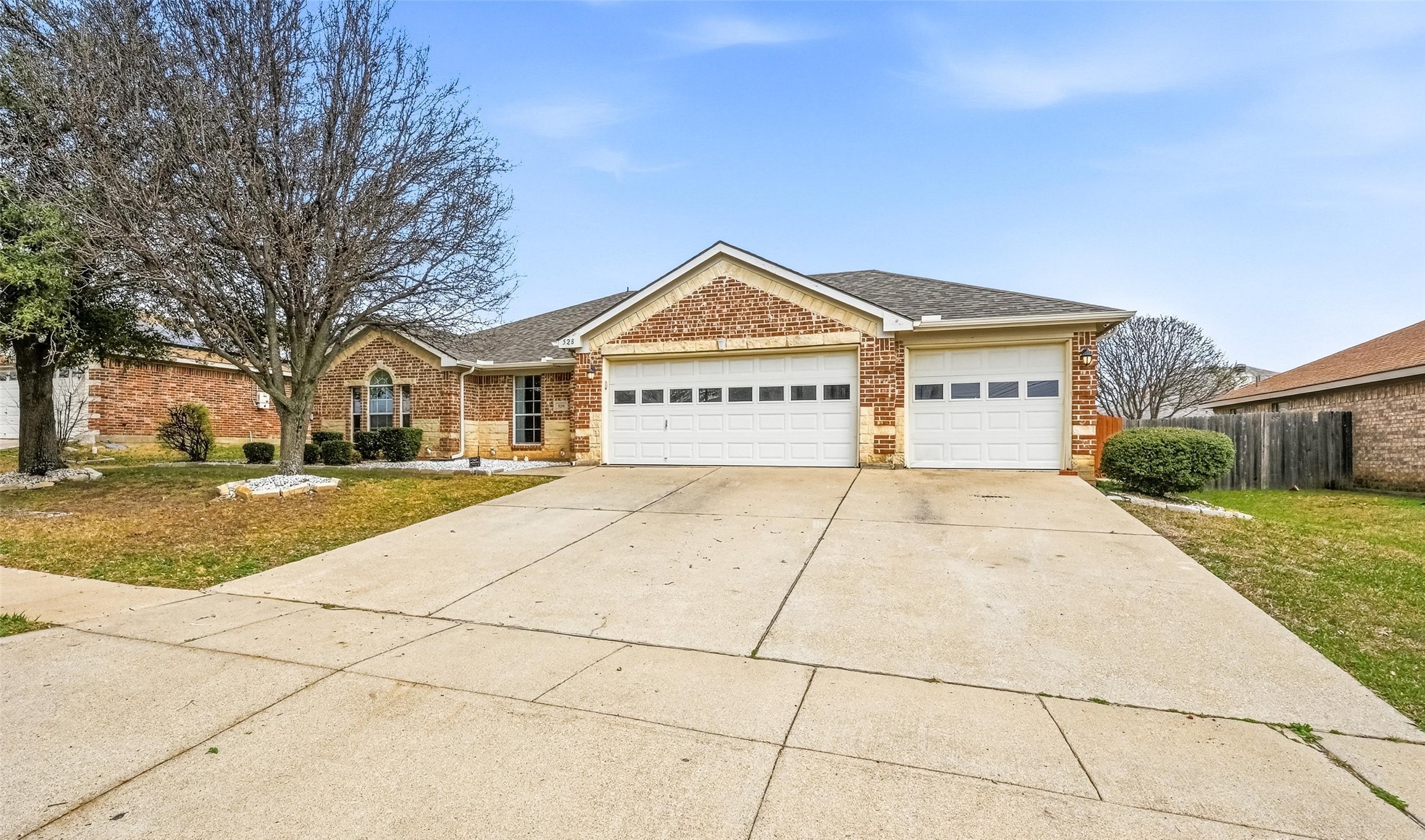 528 Bretts Way Burleson TX 76028