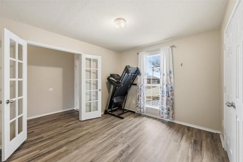 528 Bretts Way Burleson TX 76028