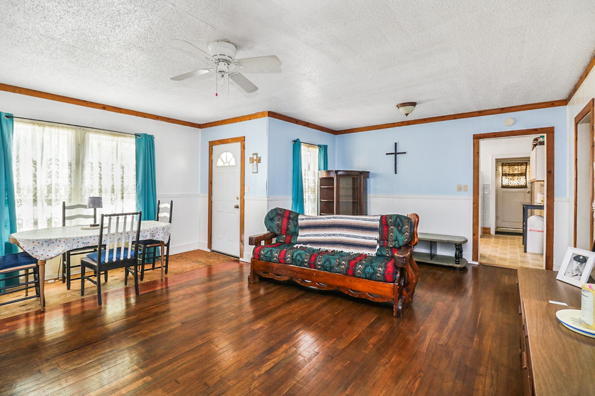 605 W Walnut Street Coleman TX 76834
