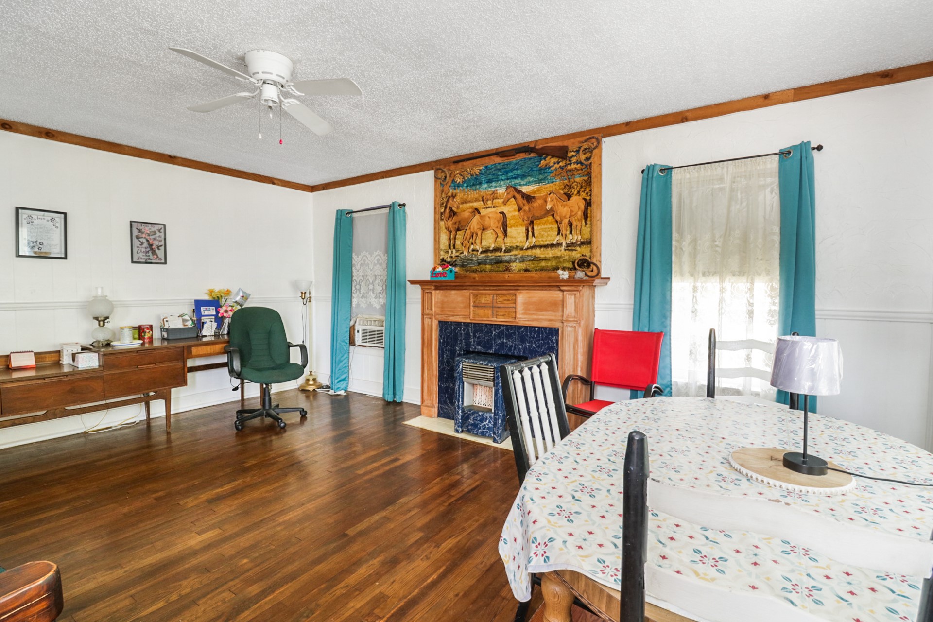 605 W Walnut Street Coleman TX 76834