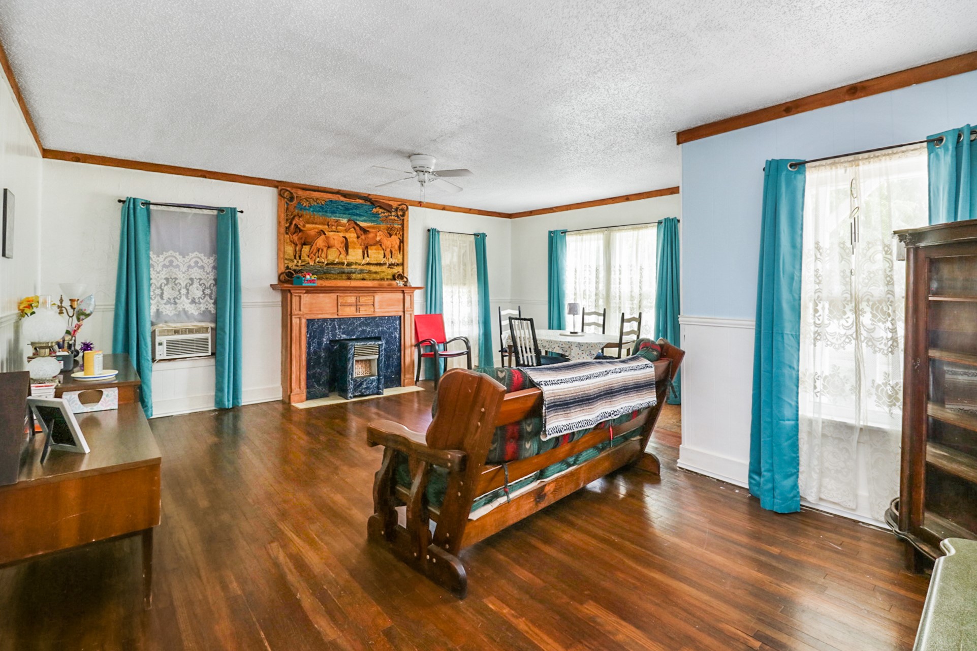 605 W Walnut Street Coleman TX 76834