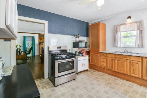 605 W Walnut Street Coleman TX 76834