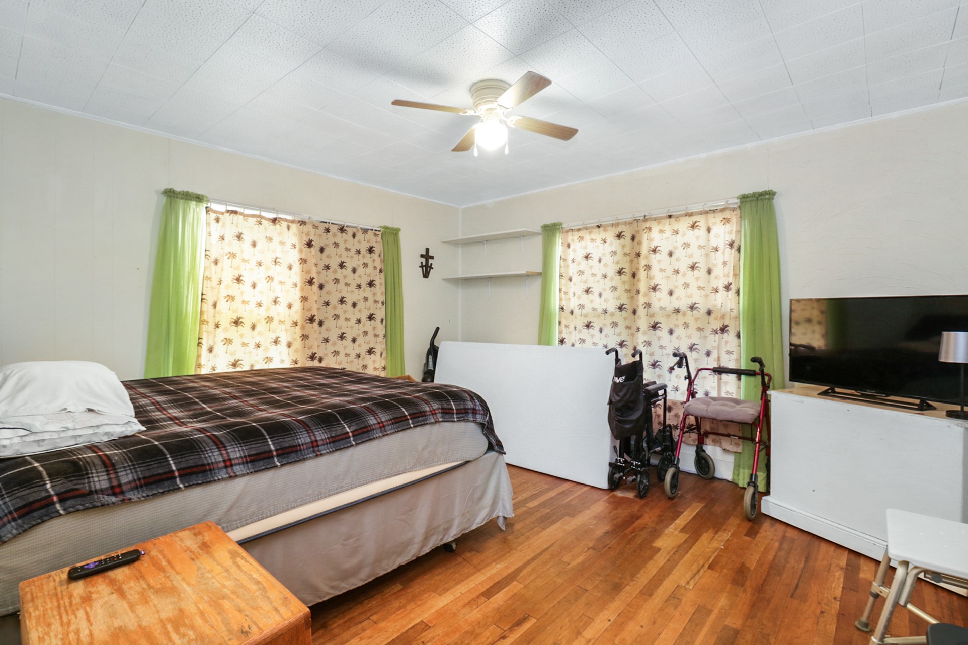 605 W Walnut Street Coleman TX 76834