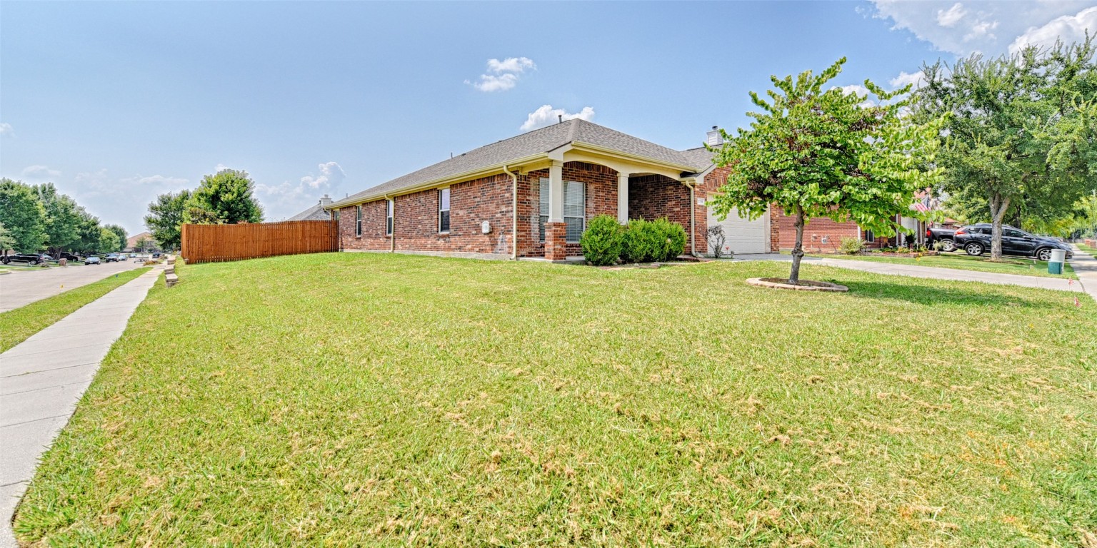 2716 Cowboy Trail Little Elm TX 75068