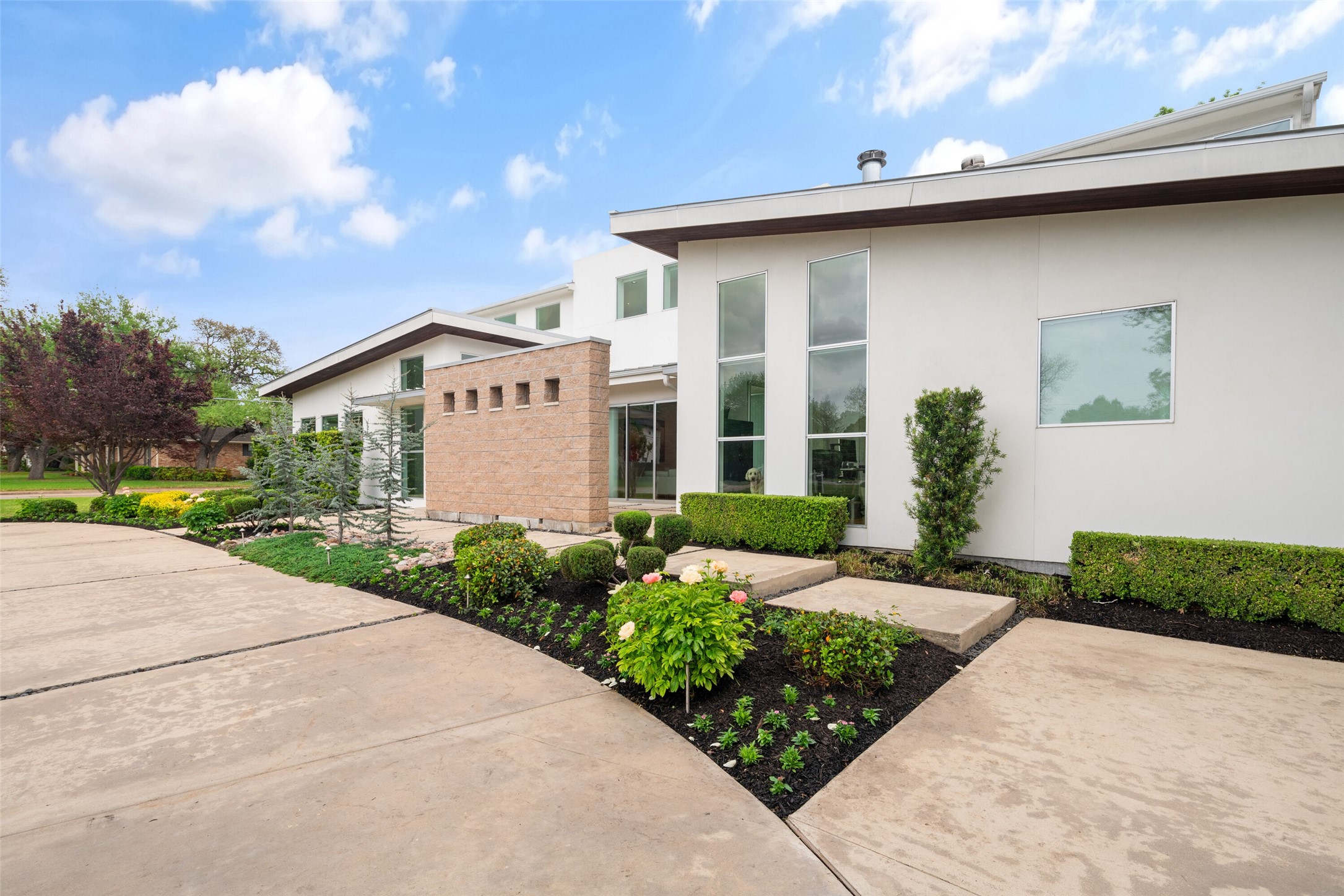 5624 Williamstown Road Dallas TX 75230