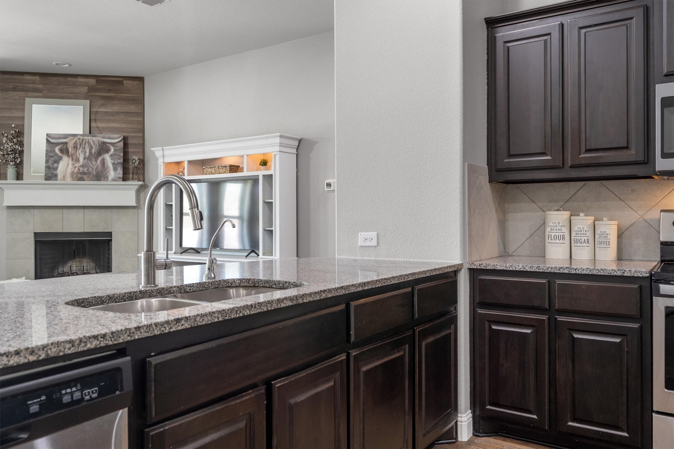 204 Ovaletta Drive Justin TX 76247