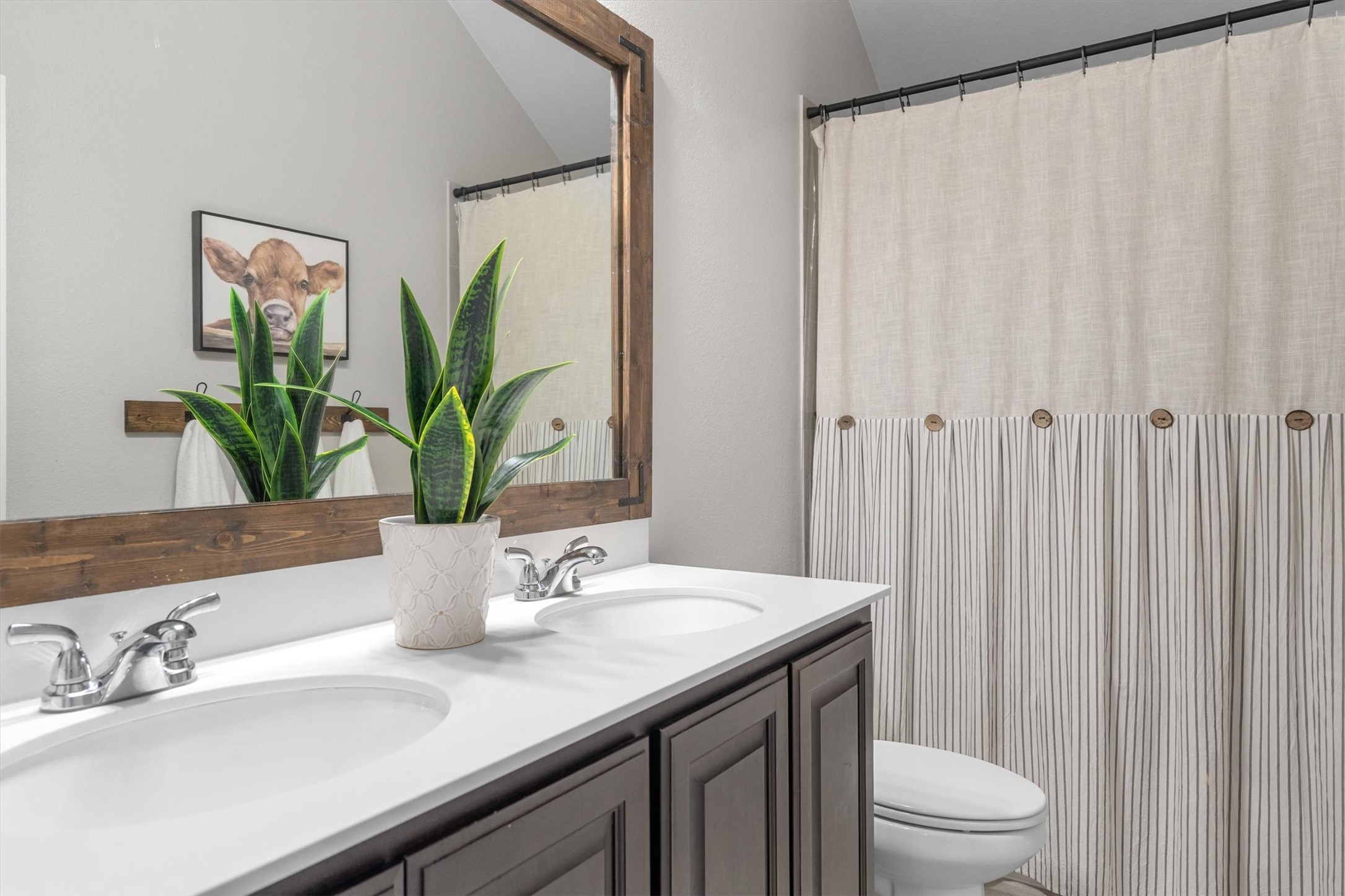 204 Ovaletta Drive Justin TX 76247