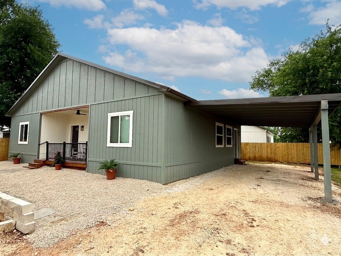 310 Eastland Iredell TX 76649