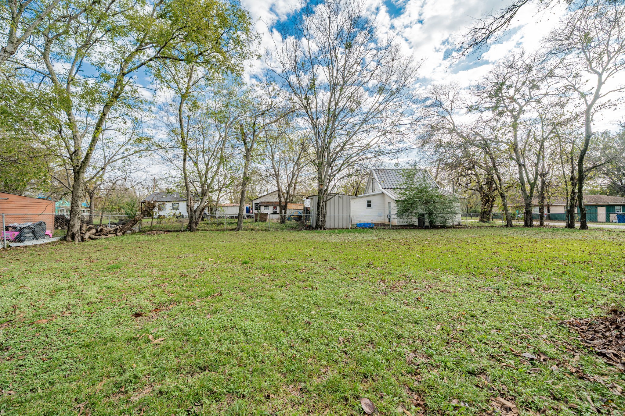 301 E 2nd North Street Kaufman TX 75142