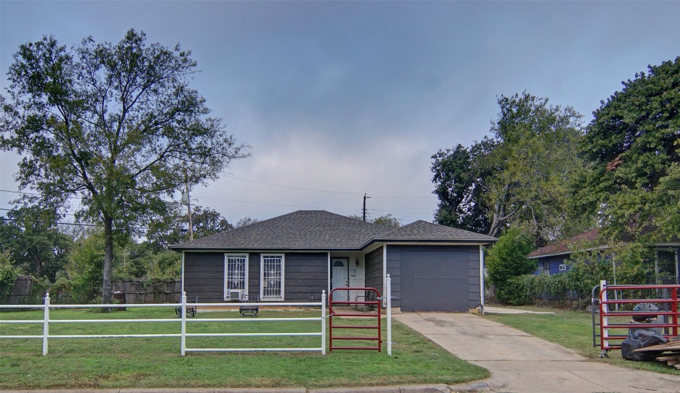 3820 Erath Street Fort Worth TX 76119