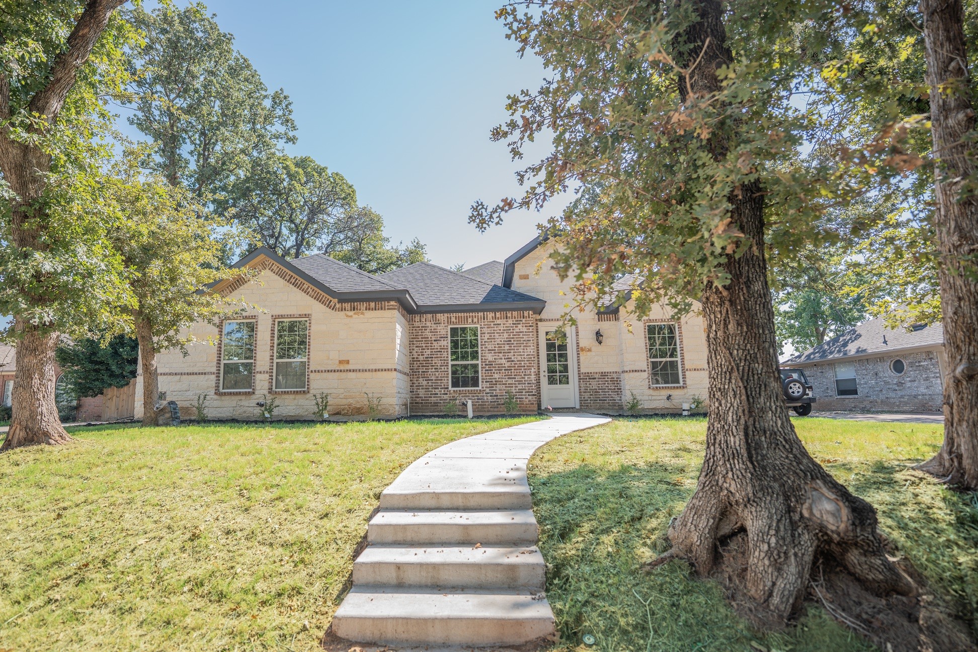 1408 Spinnaker Lane Azle TX 76020