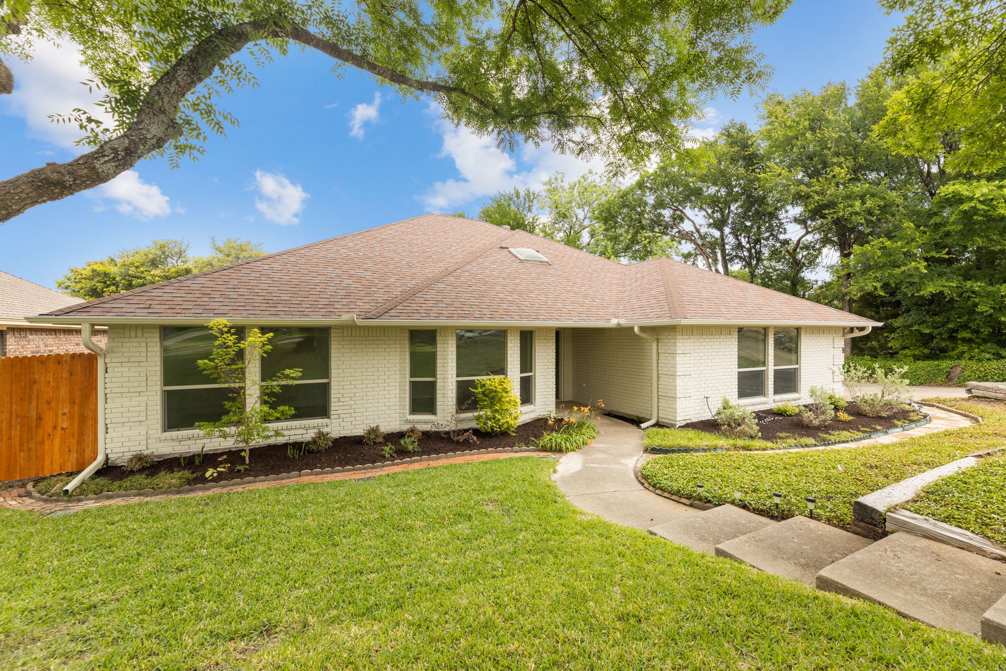10112 Wandering Way Street Benbrook TX 76126