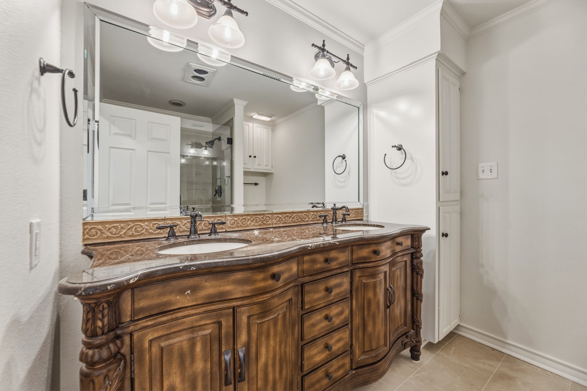 10112 Wandering Way Street Benbrook TX 76126