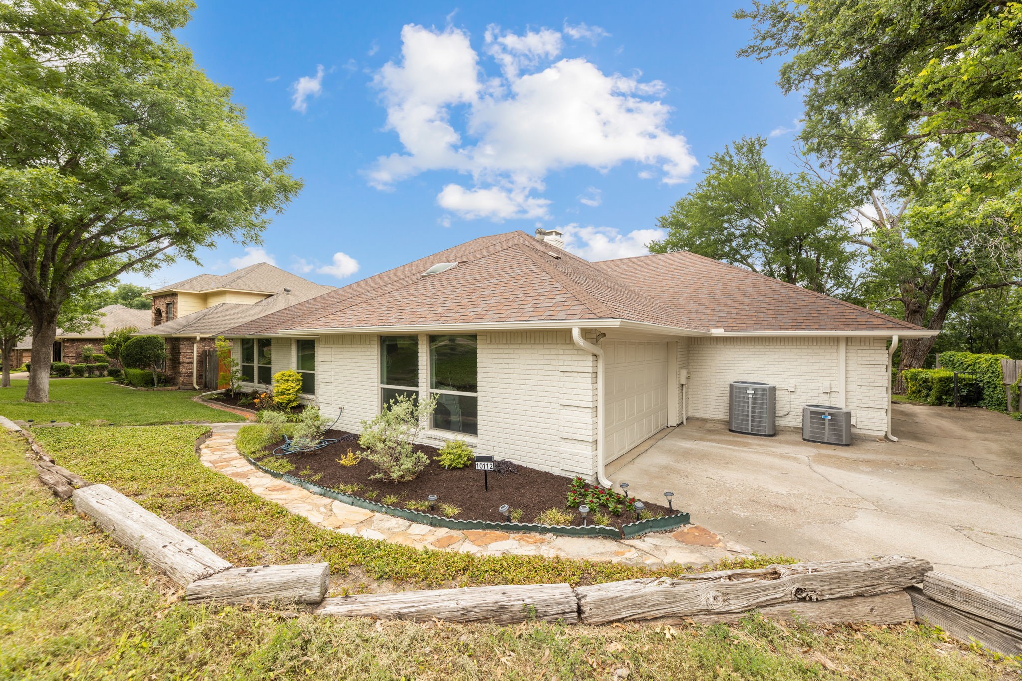 10112 Wandering Way Street Benbrook TX 76126
