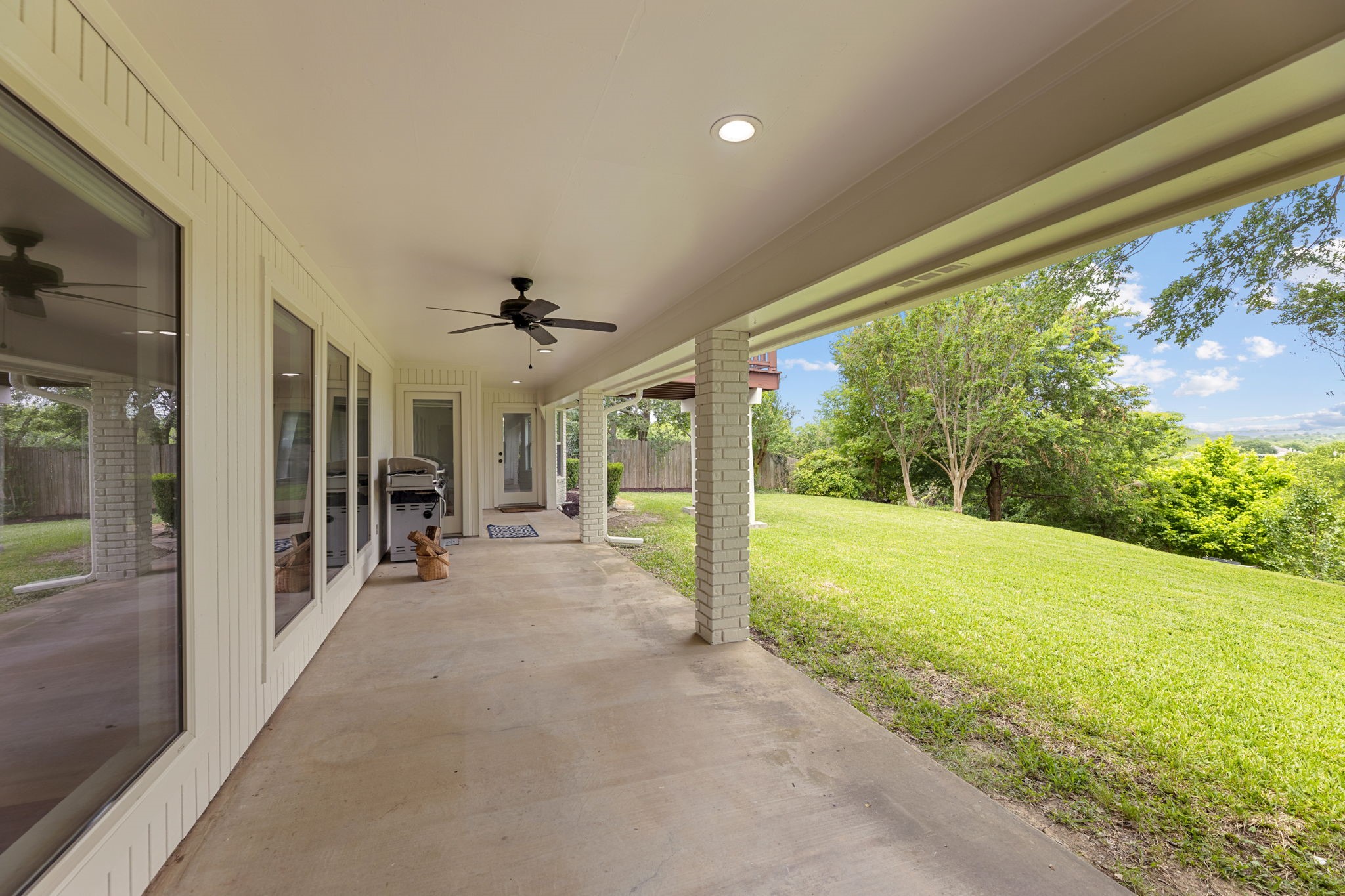 10112 Wandering Way Street Benbrook TX 76126