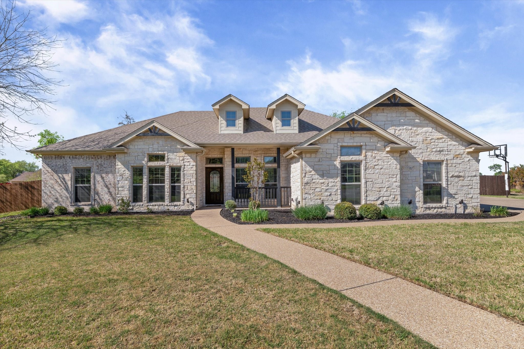 421 Northridge Circle West TX 76691