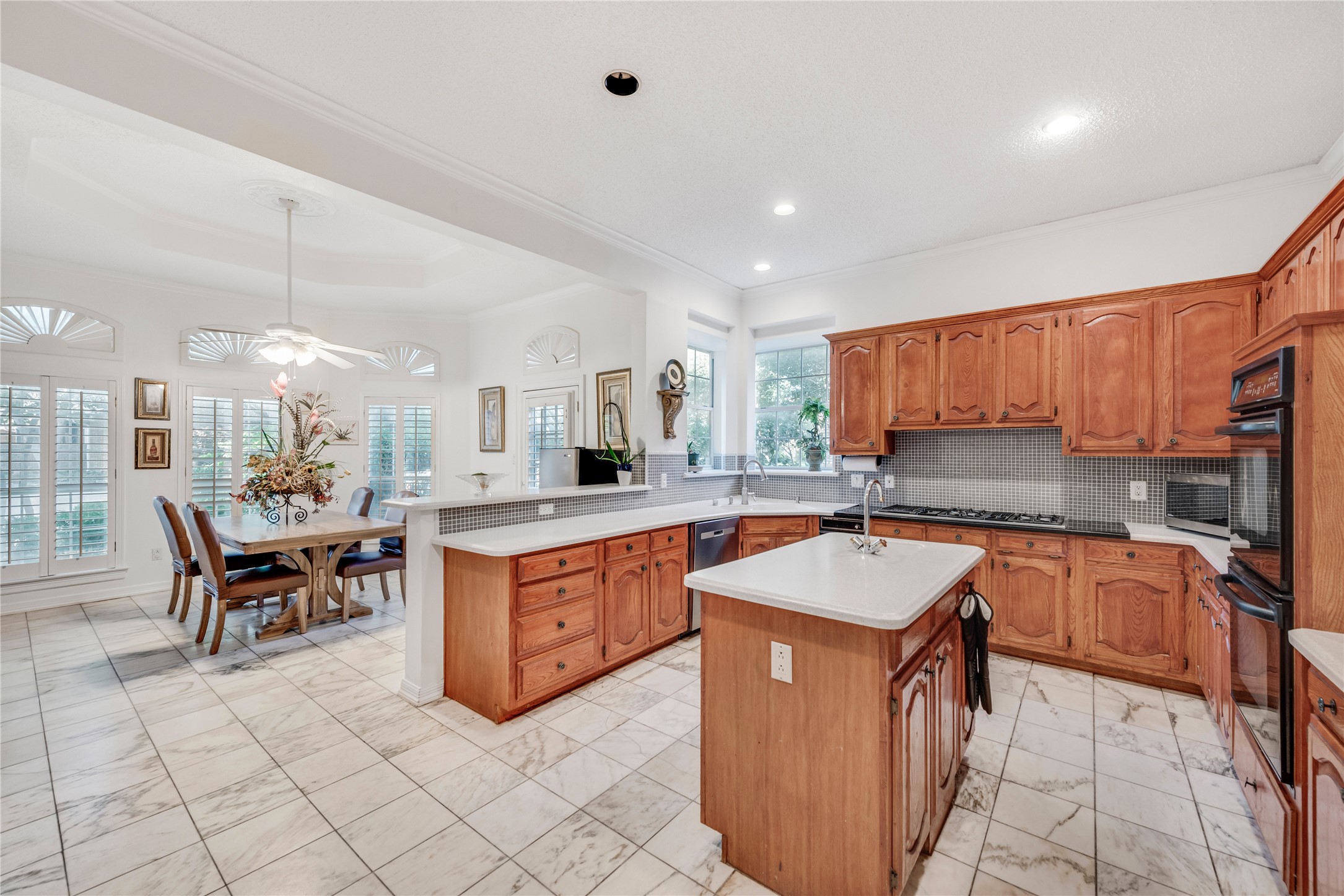7204 Debbe Drive Dallas TX 75252