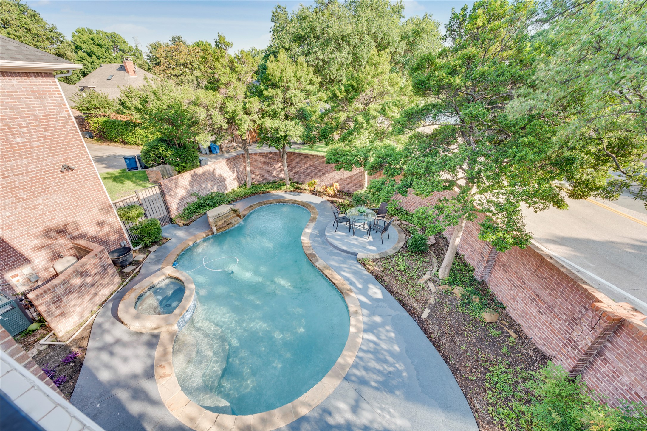 7204 Debbe Drive Dallas TX 75252