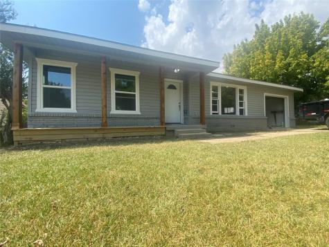 3521 Meadow Oaks Drive Haltom City TX 76117