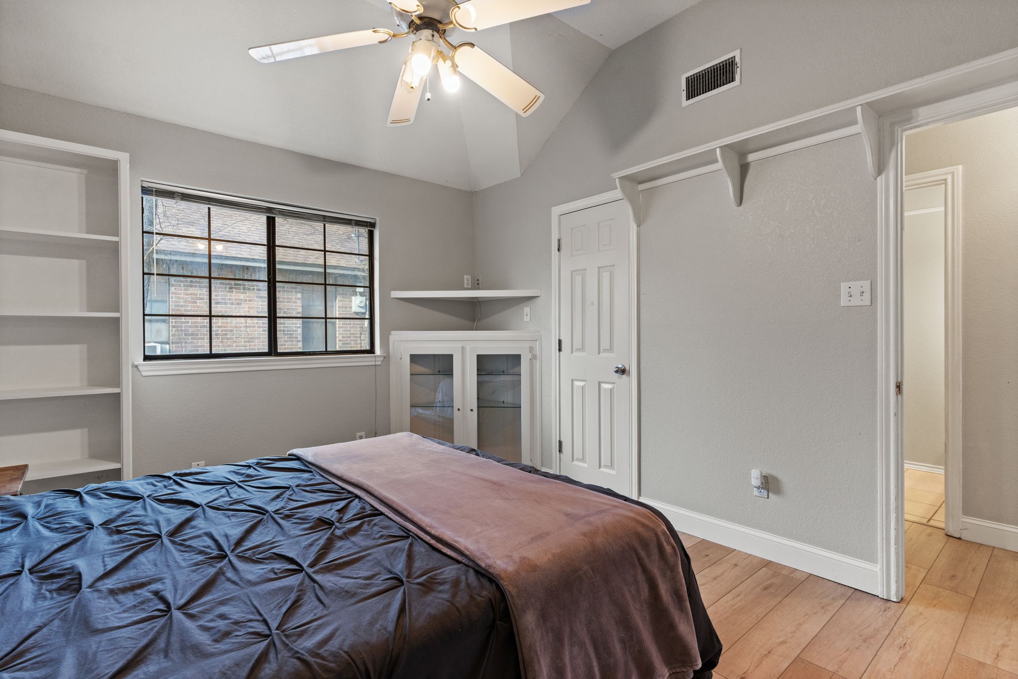 1008 Oak Valley Road Burleson TX 76028