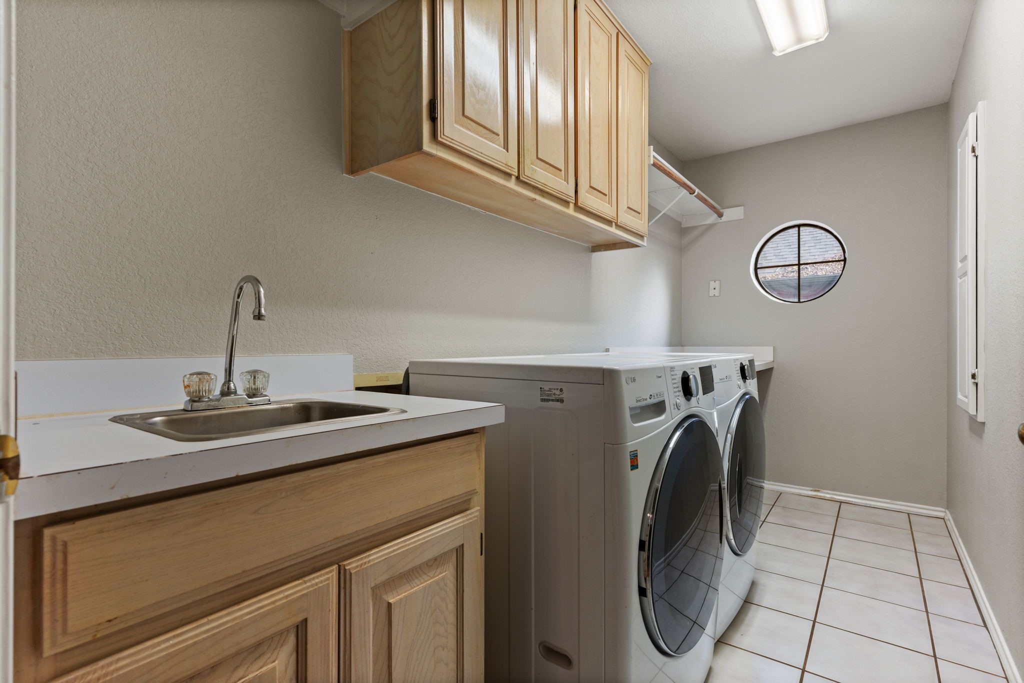 1008 Oak Valley Road Burleson TX 76028