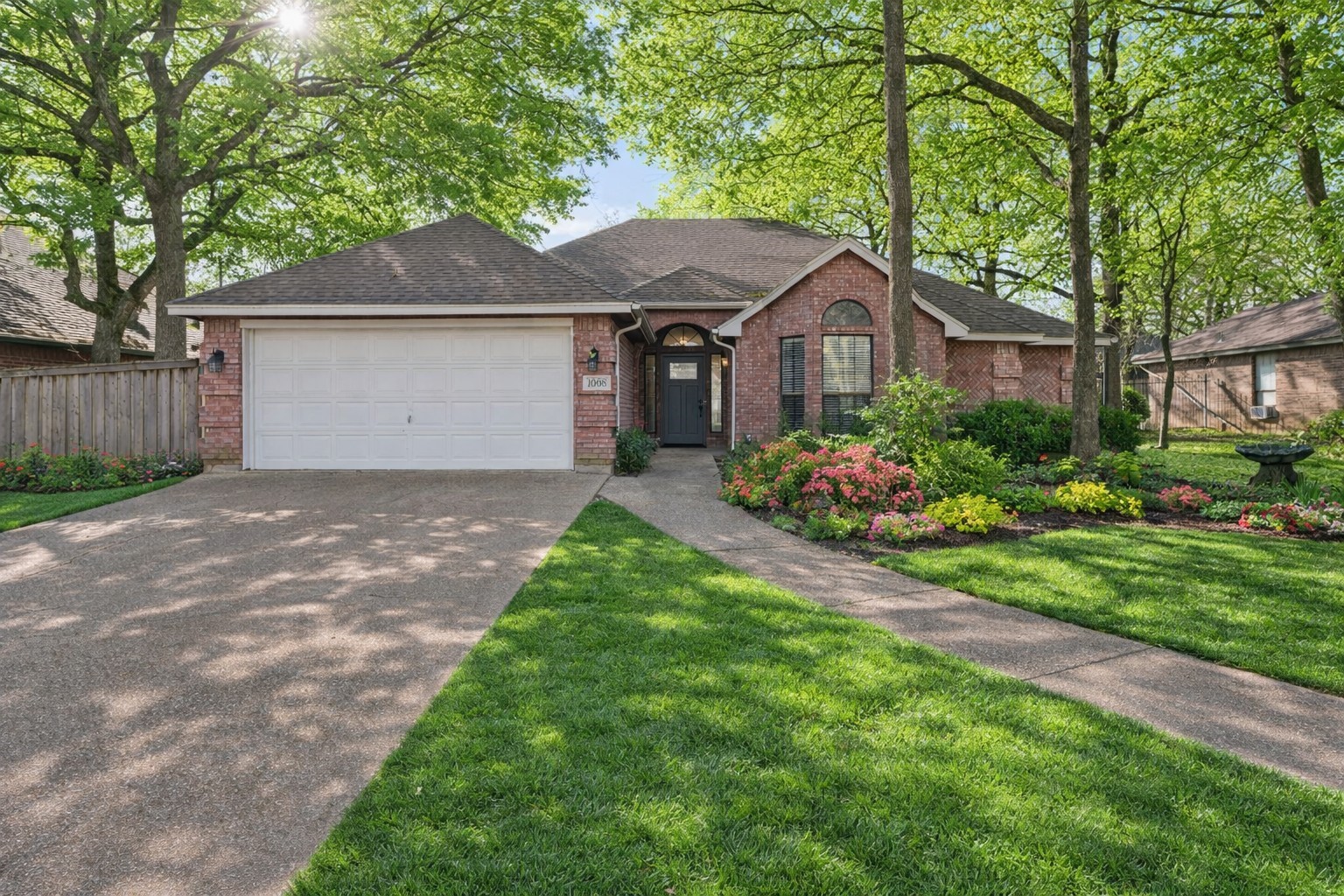 1008 Oak Valley Road Burleson TX 76028