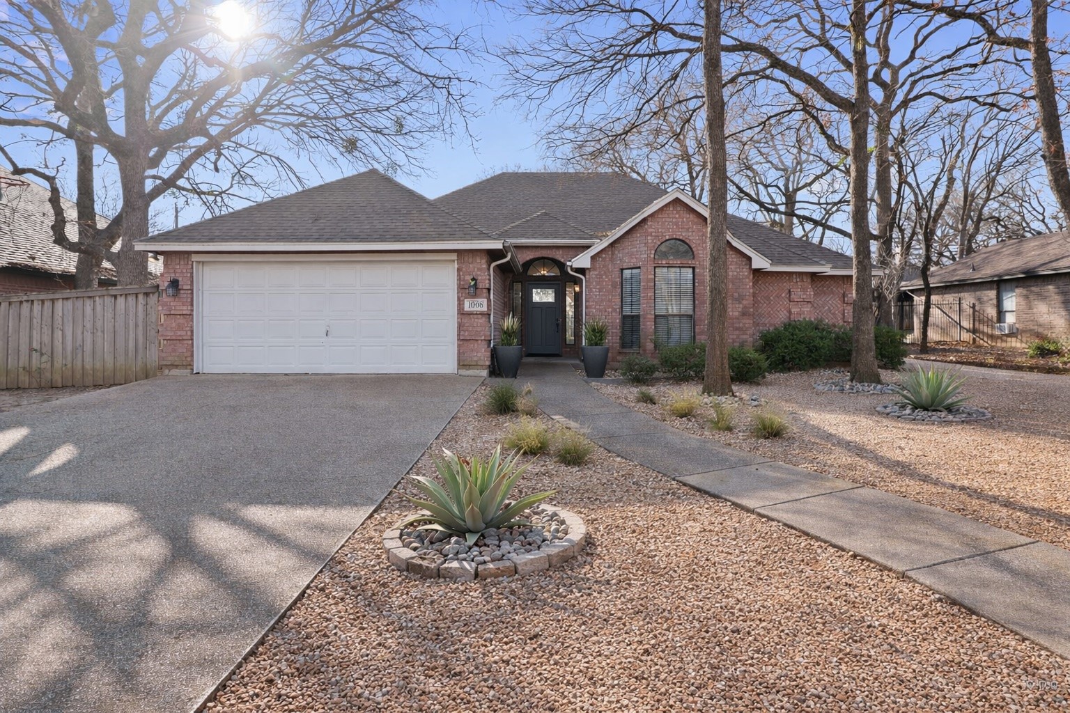 1008 Oak Valley Road Burleson TX 76028