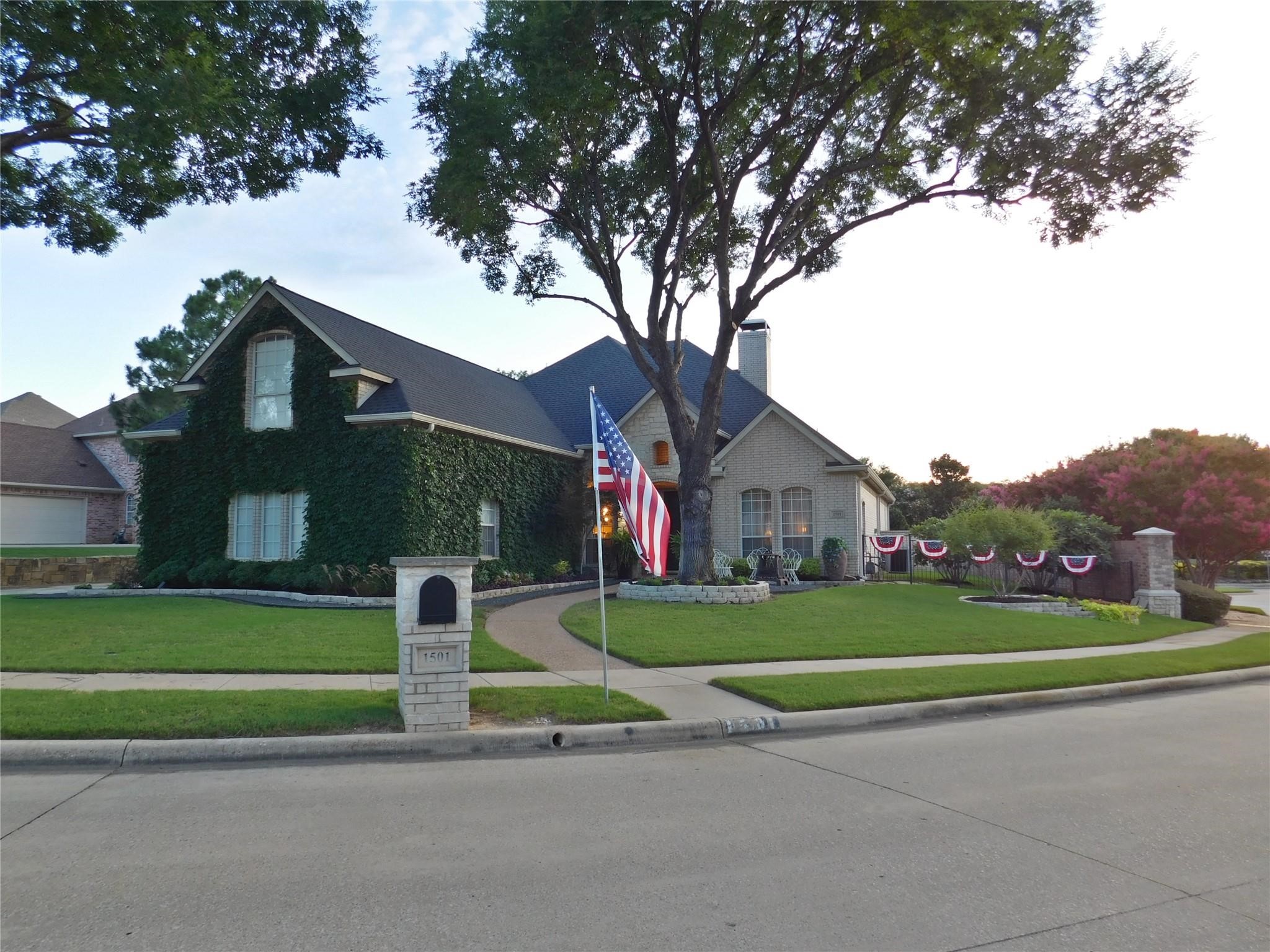 1501 Oakhollow Drive Corinth TX 76210