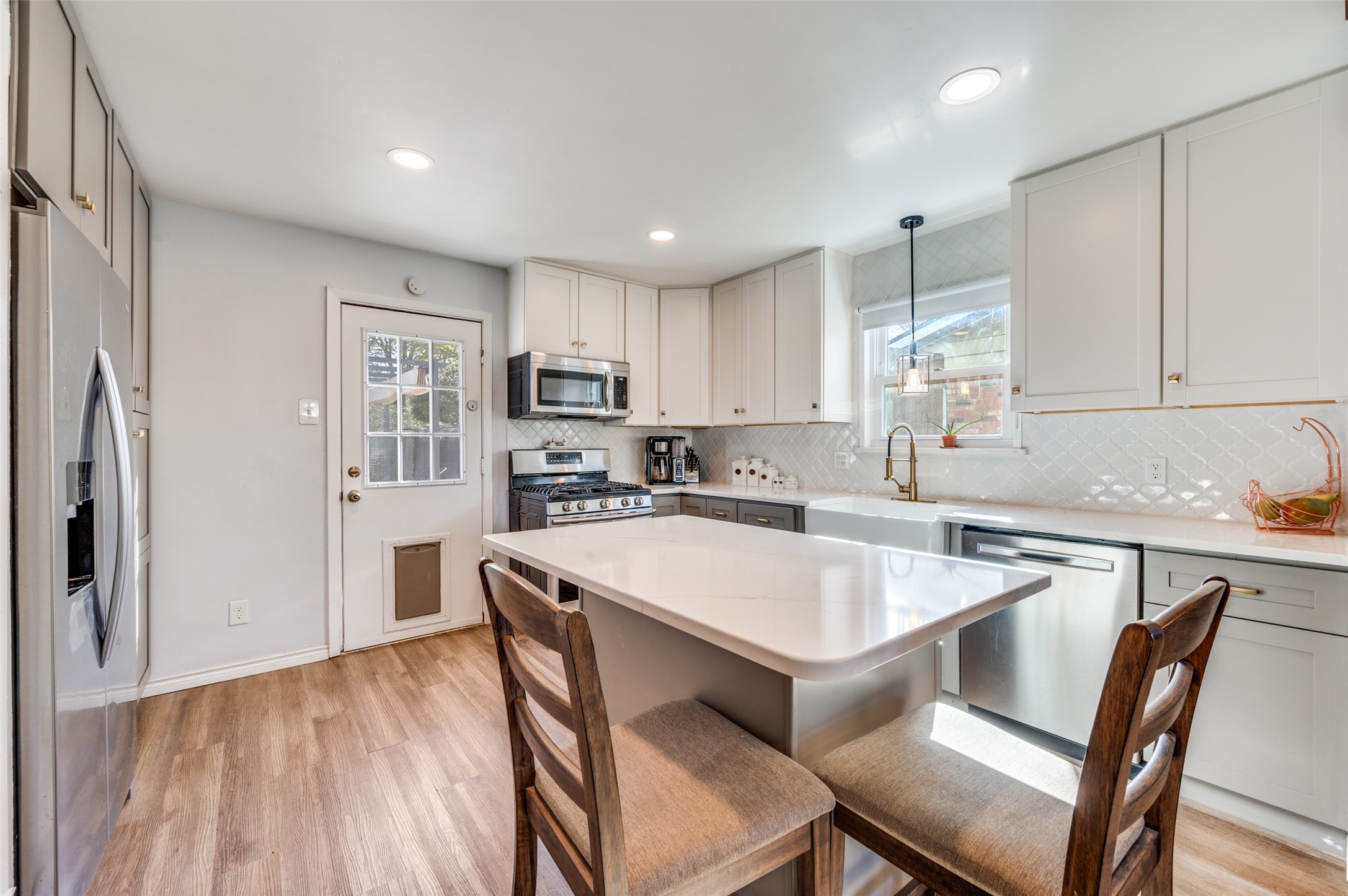 2924 W 11th Street Irving TX 75060