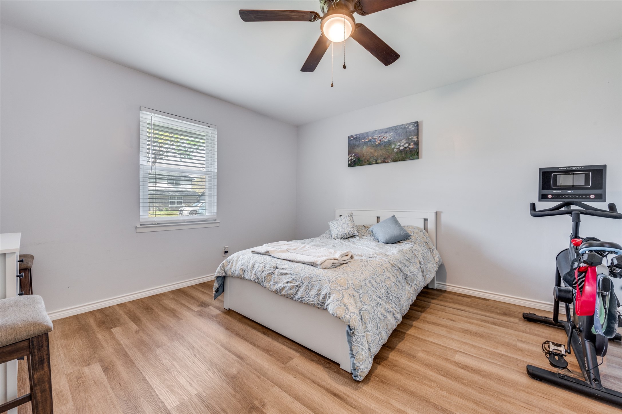 2924 W 11th Street Irving TX 75060