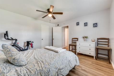 2924 W 11th Street Irving TX 75060