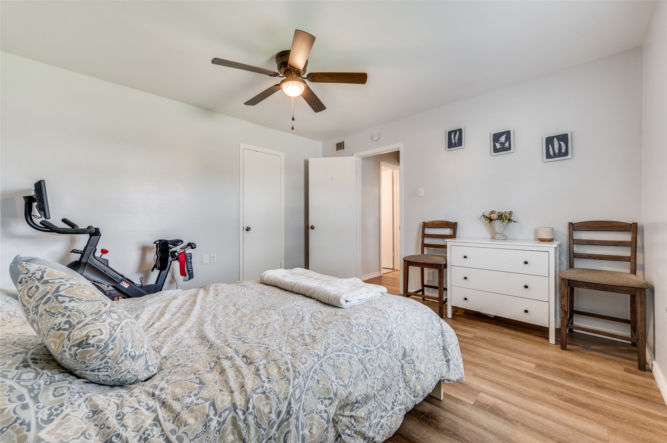 2924 W 11th Street Irving TX 75060