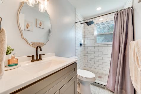 2924 W 11th Street Irving TX 75060