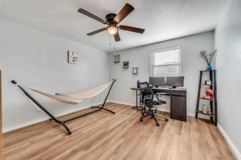 2924 W 11th Street Irving TX 75060