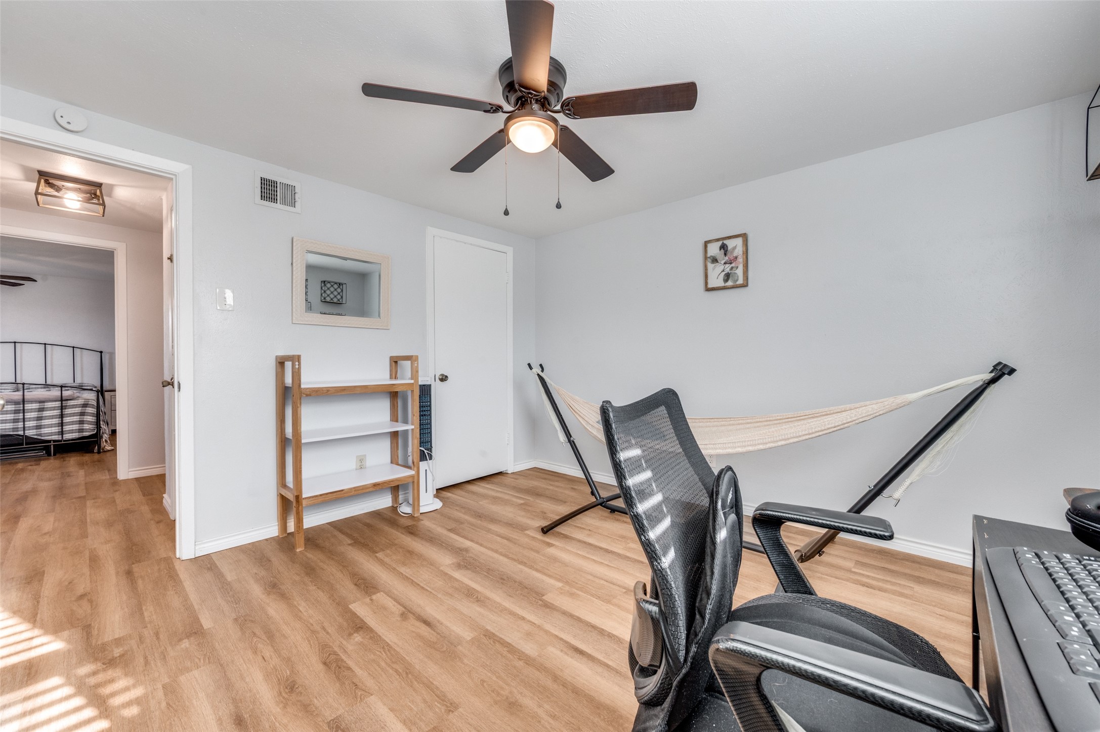 2924 W 11th Street Irving TX 75060