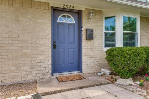 2924 W 11th Street Irving TX 75060