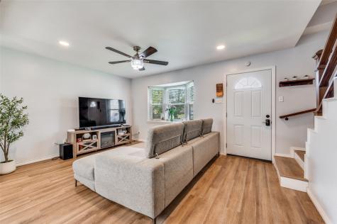 2924 W 11th Street Irving TX 75060