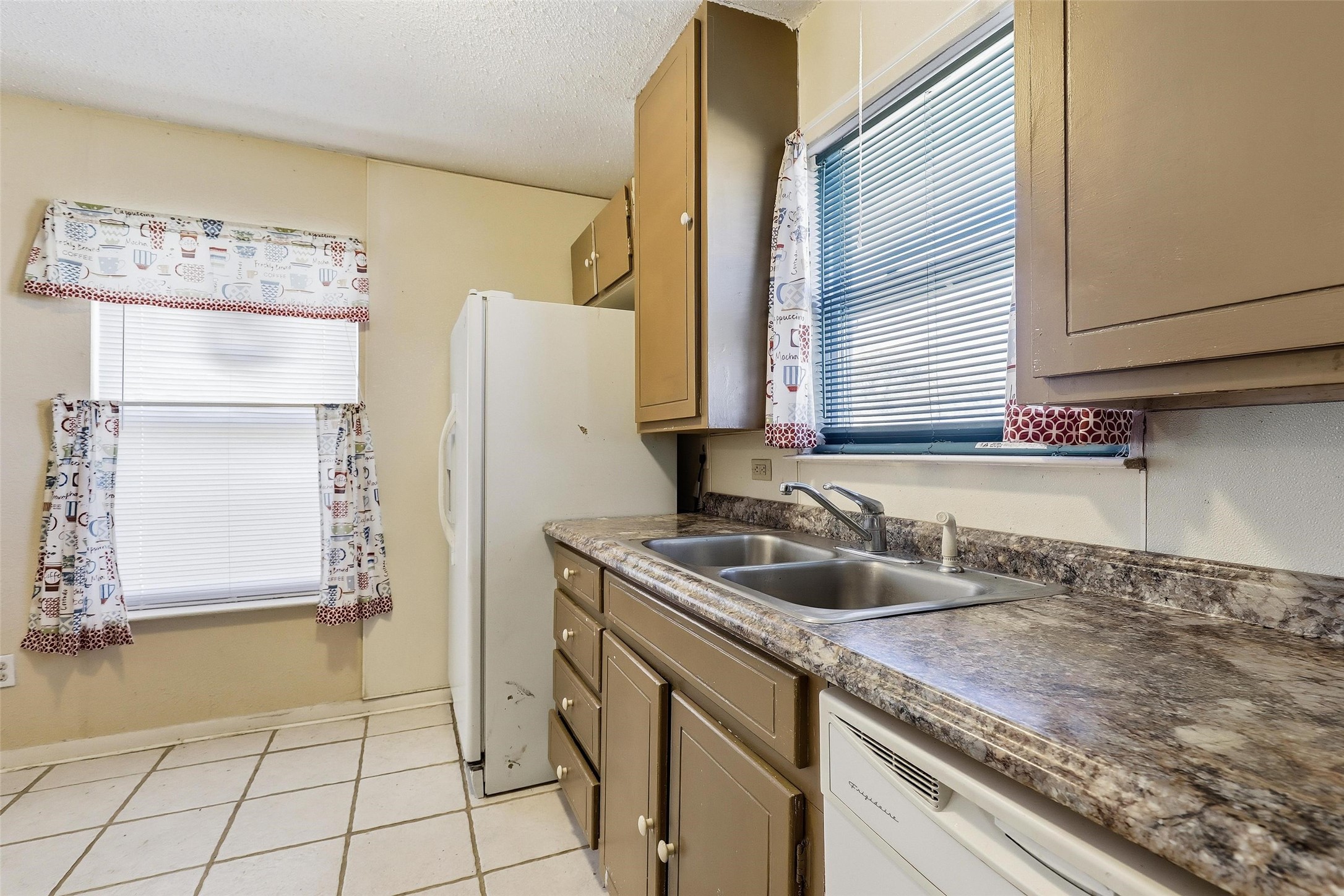 3822 Ragged Rock Court Joshua TX 76058