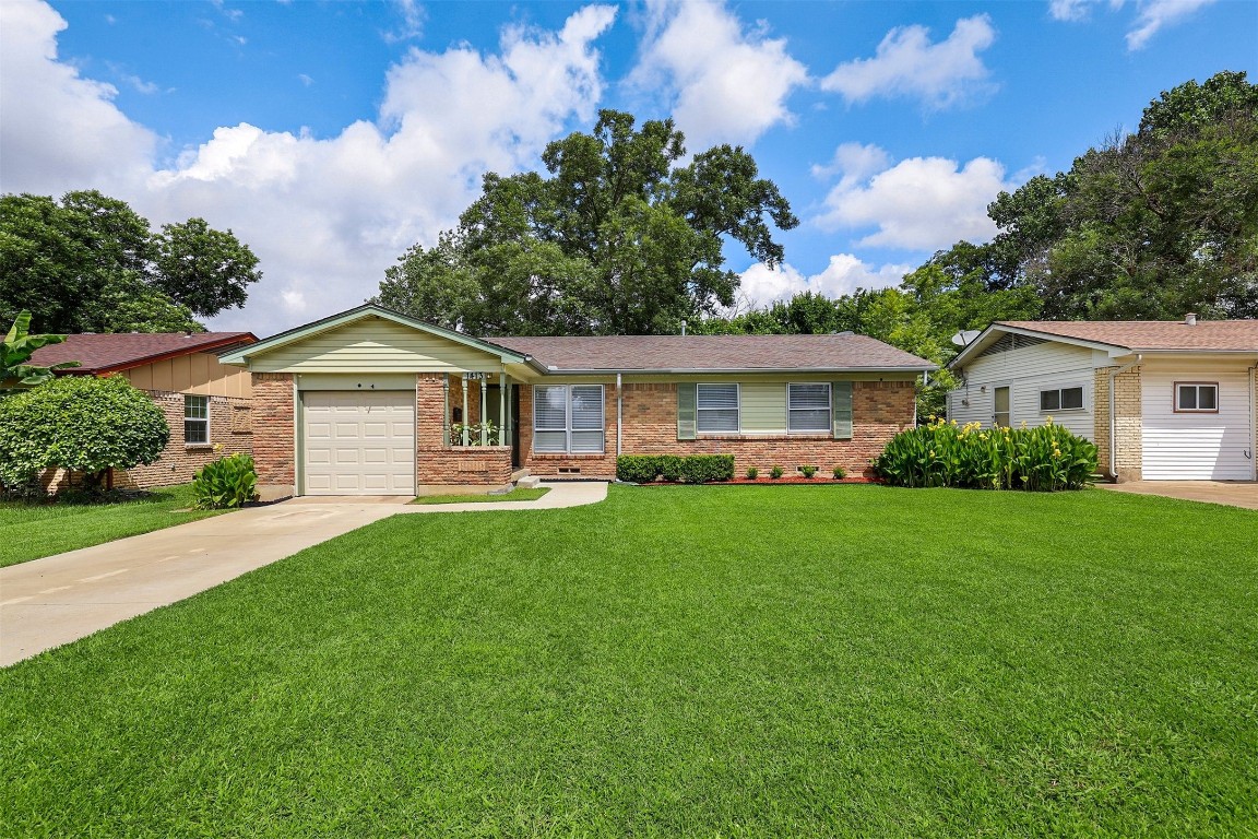 1413 Summit Street Mesquite TX 75149