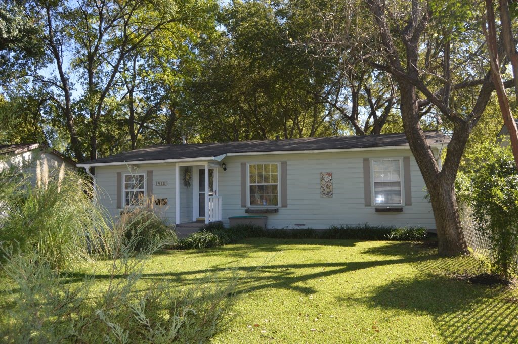 1410 Pecan Street Bonham TX 75418