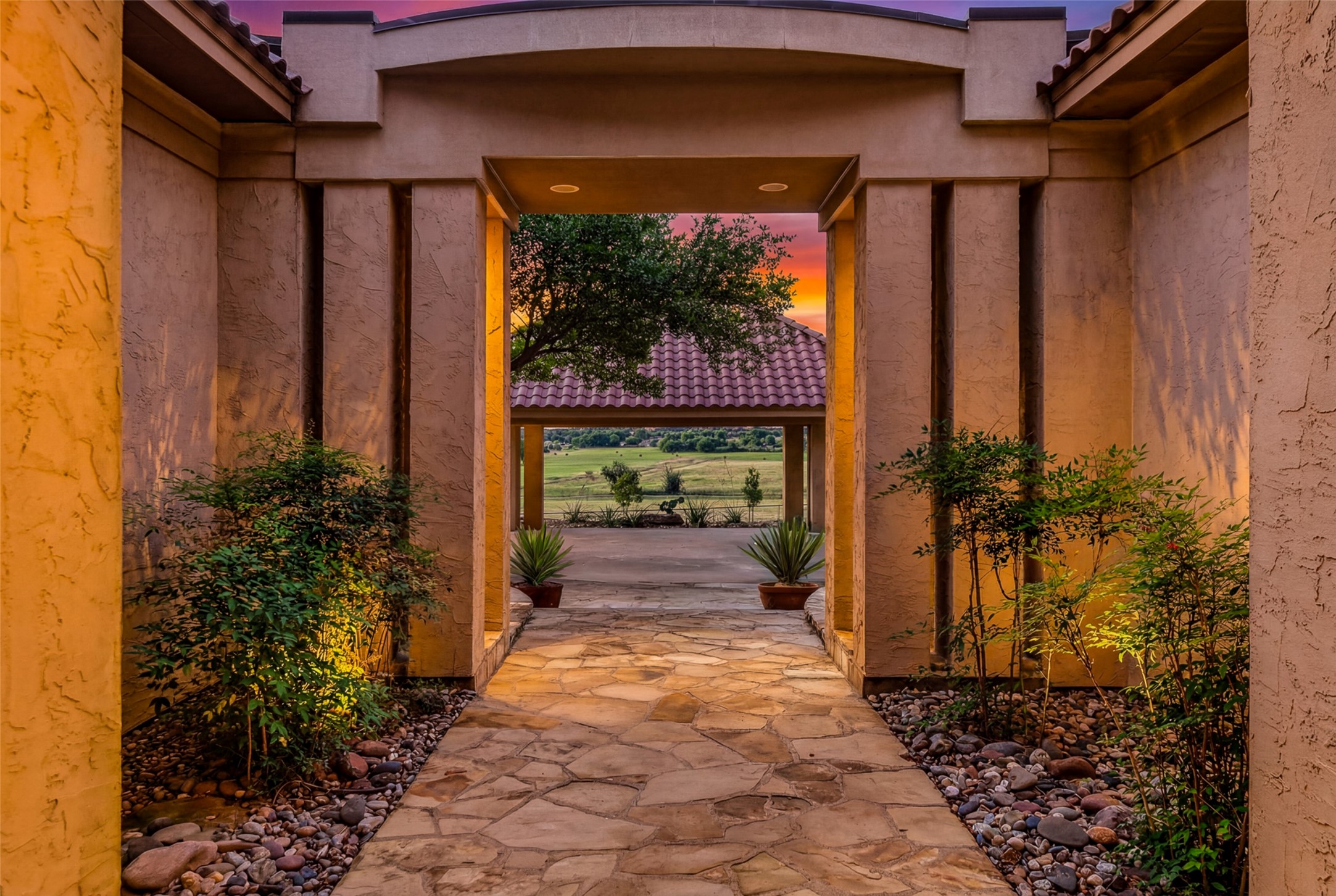 701 W Walcott Street Pilot Point TX 76258