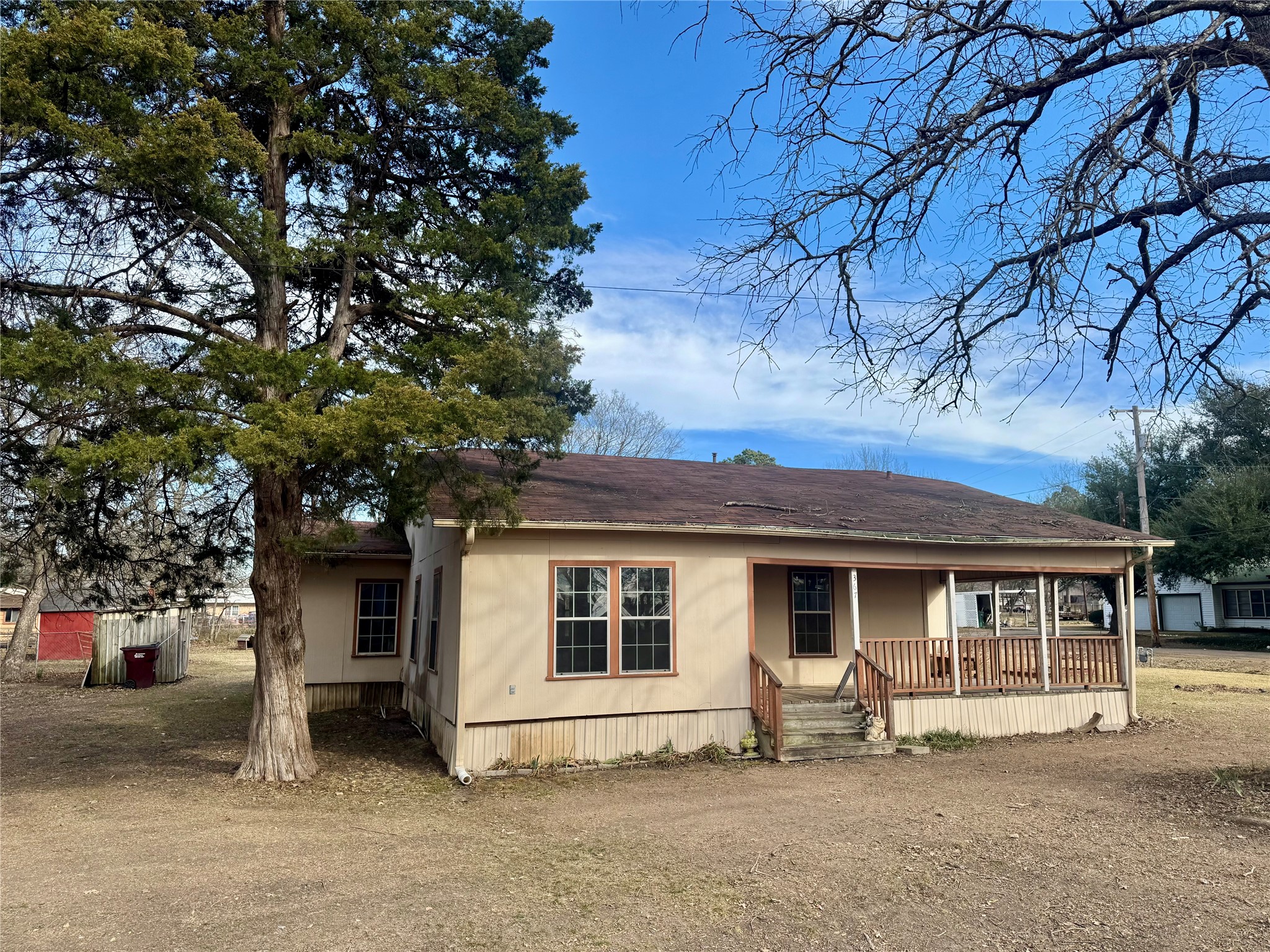 367 5th Street Deport TX 75435