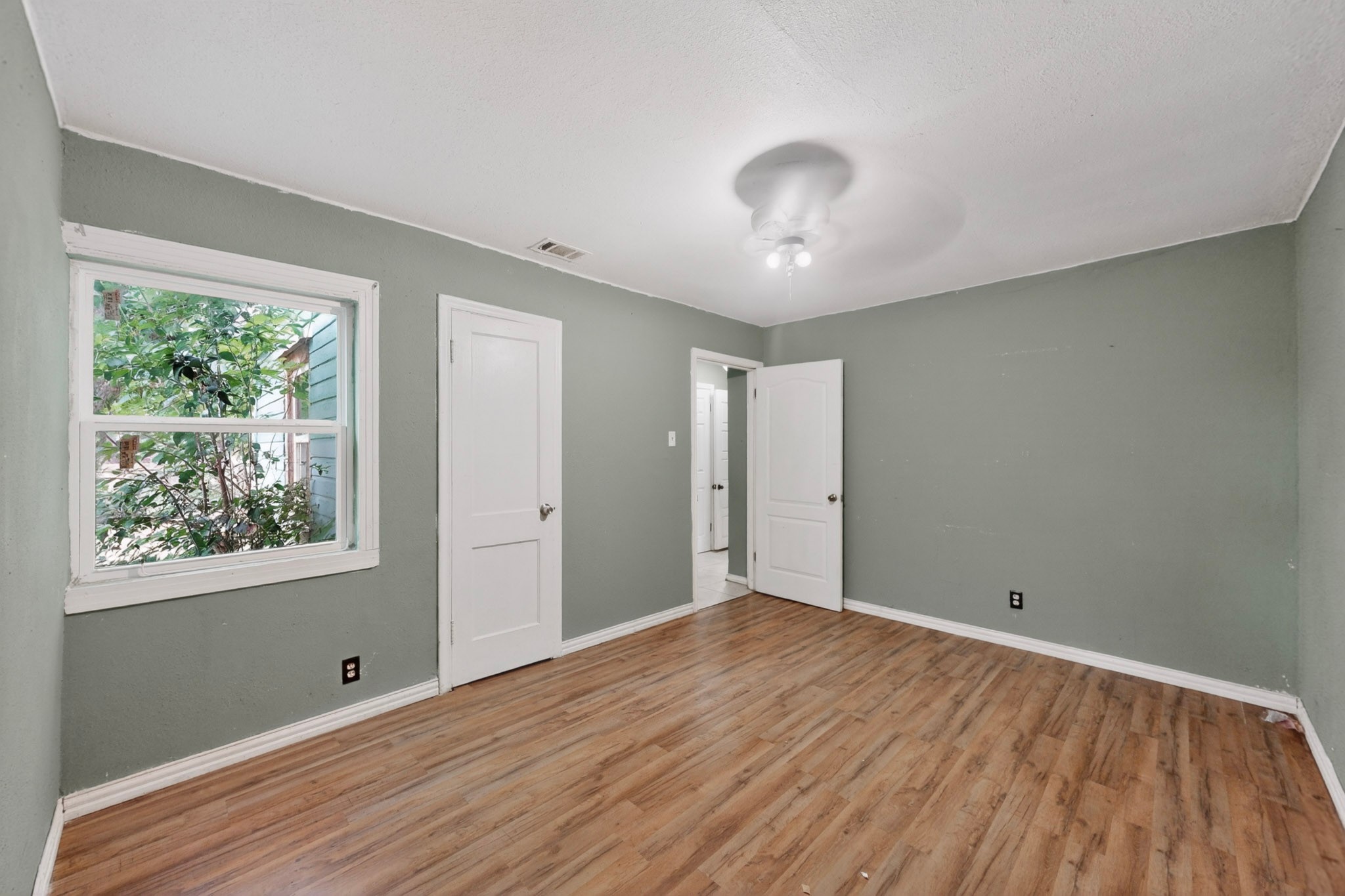 3102 Kilburn Avenue Dallas TX 75216