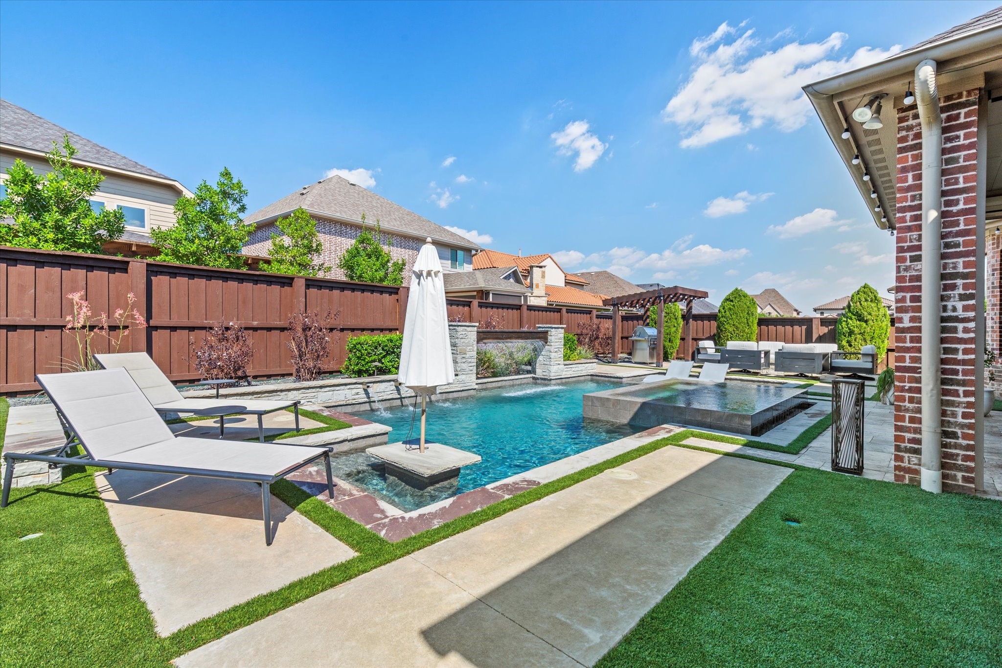 2809 Links The Colony TX 75056