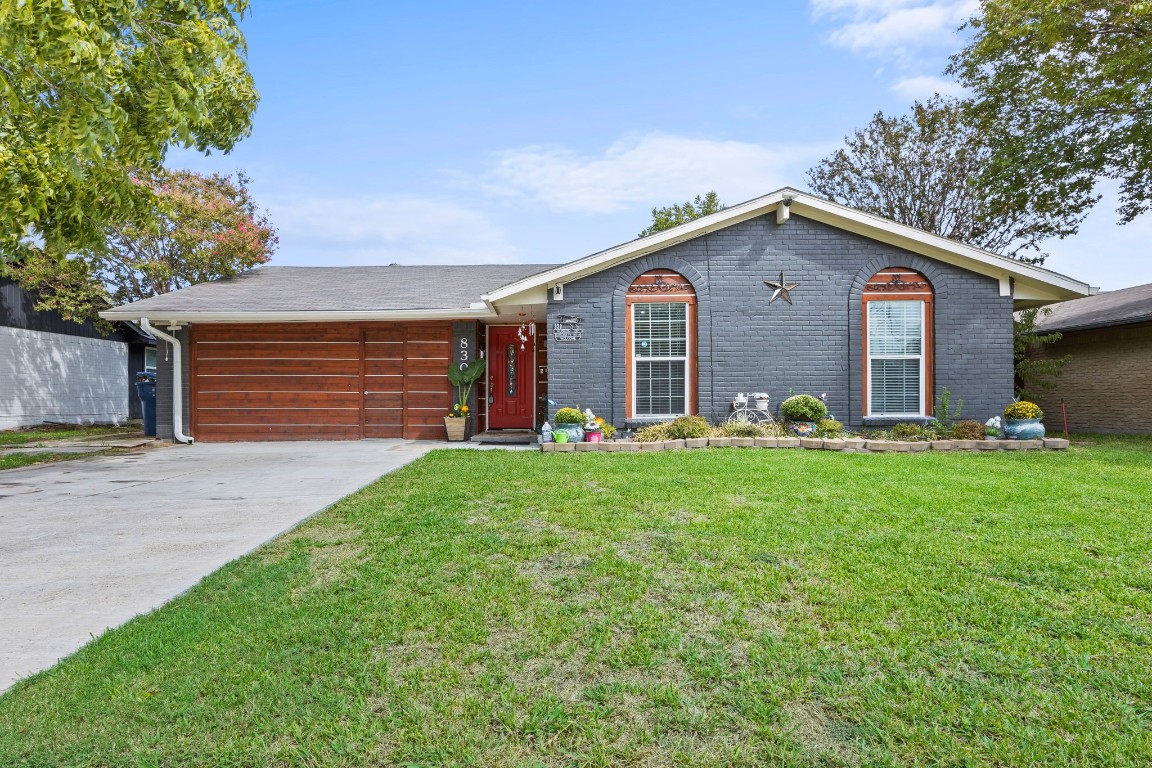 830 Hudson Drive Garland TX 75043