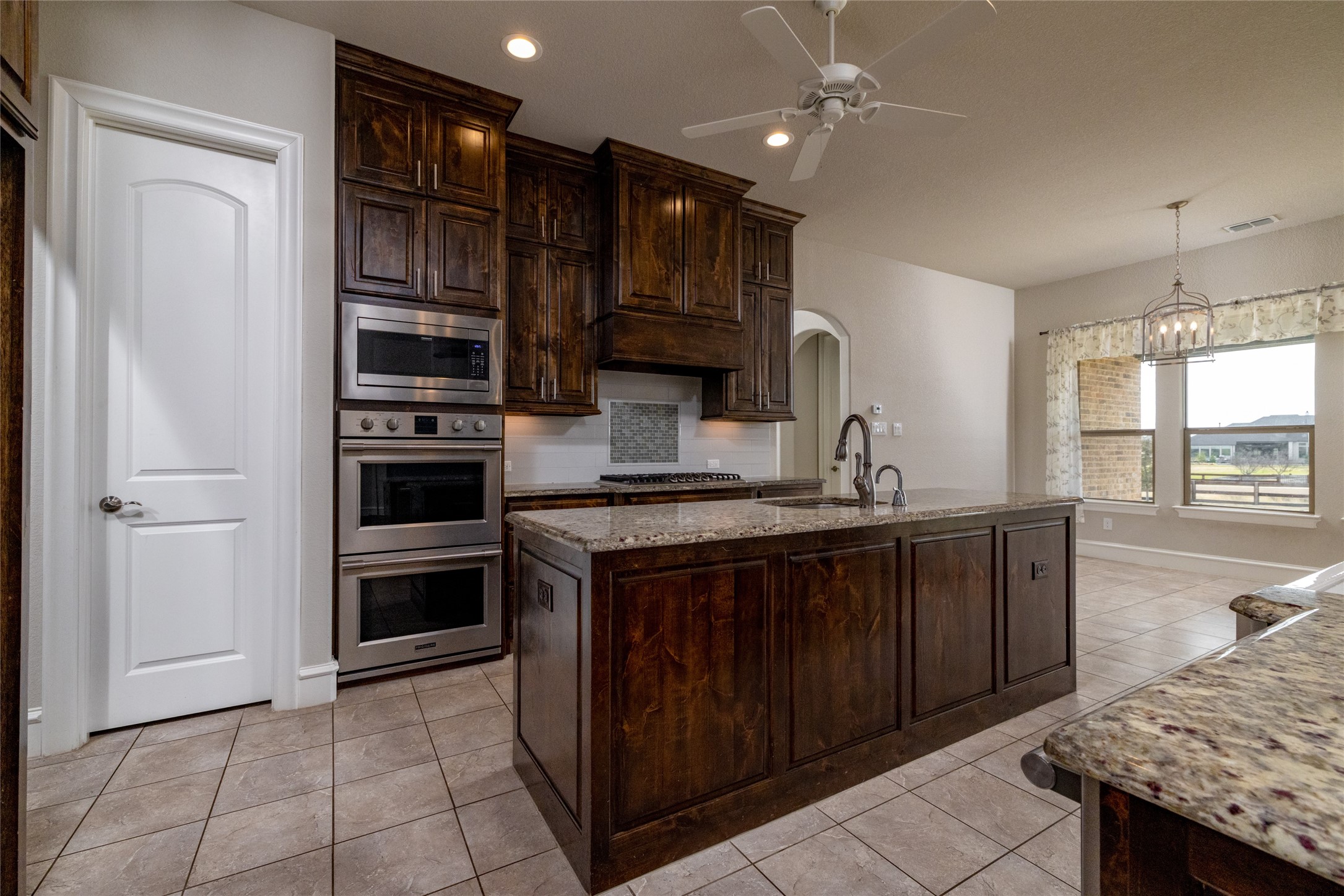 3409 Westhill Circle Northlake TX 76247