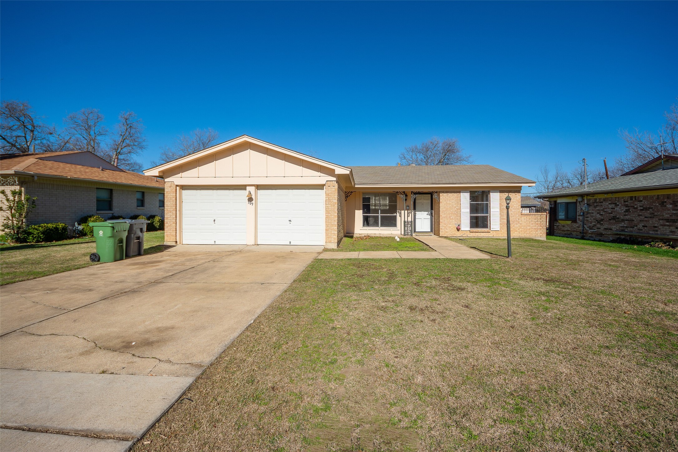 509 Southmoor Drive Arlington TX 76010