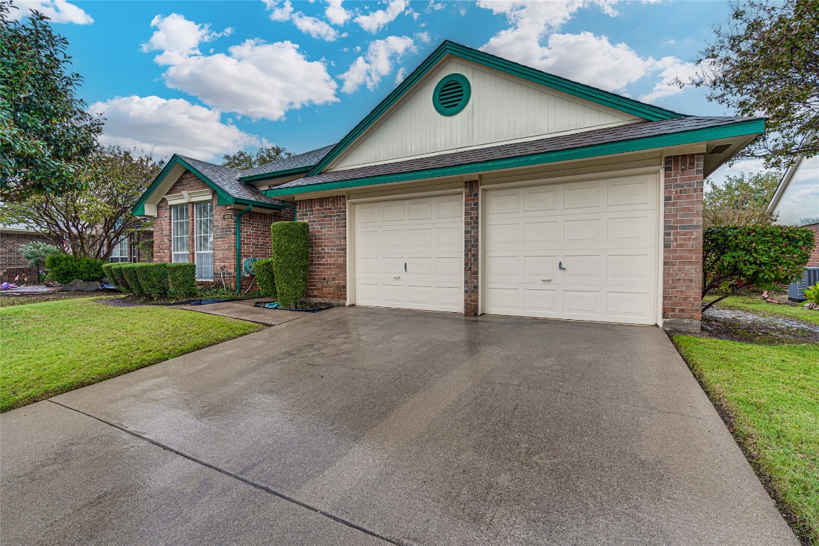 4615 Yale Drive Grand Prairie TX 75052