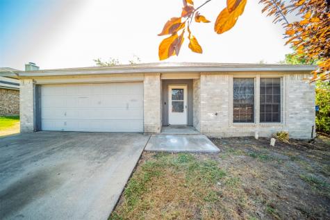 700 Amber Drive Saginaw TX 76179